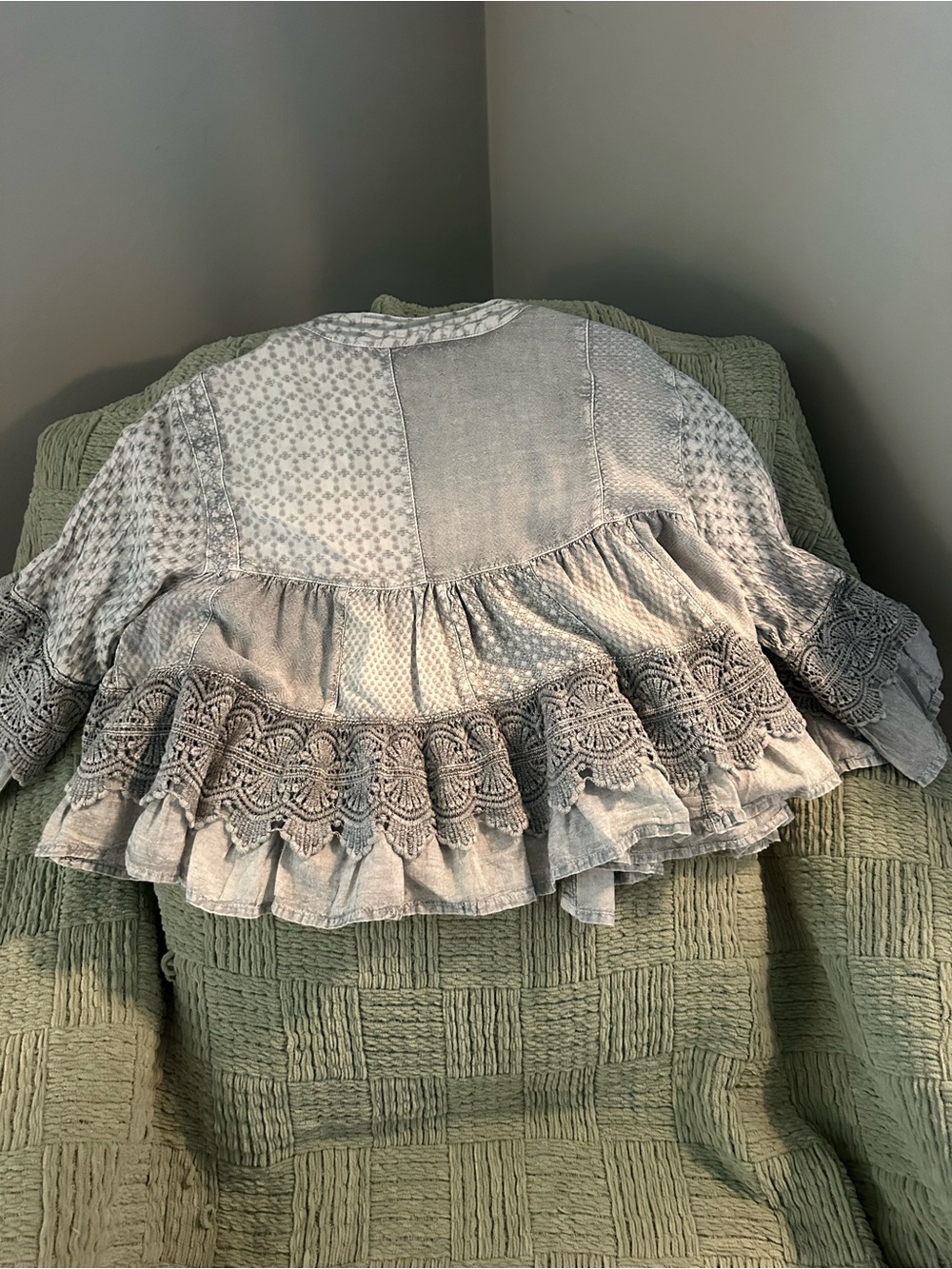 Young Threads boho festival set, lace jacket and embroidered tank. - Picture 4 of 6